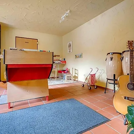 Cosy With Terrace In 3*